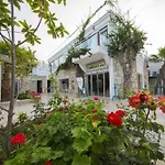Anadolu 4*